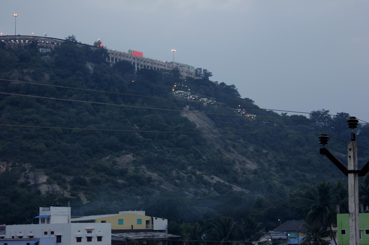 Sasti Hotel Palani Εξωτερικό φωτογραφία